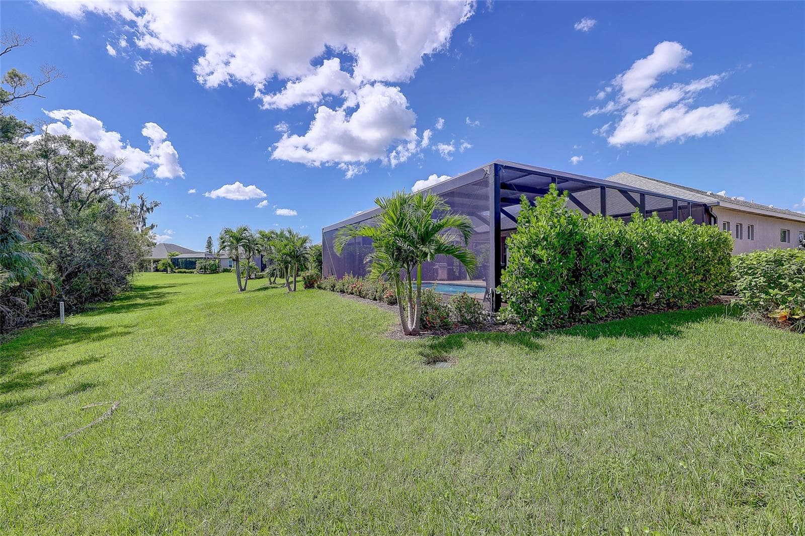 Single Family Residence at 3718 WOODCLIFF LAKE TER, SARASOTA, photo 42 of 57