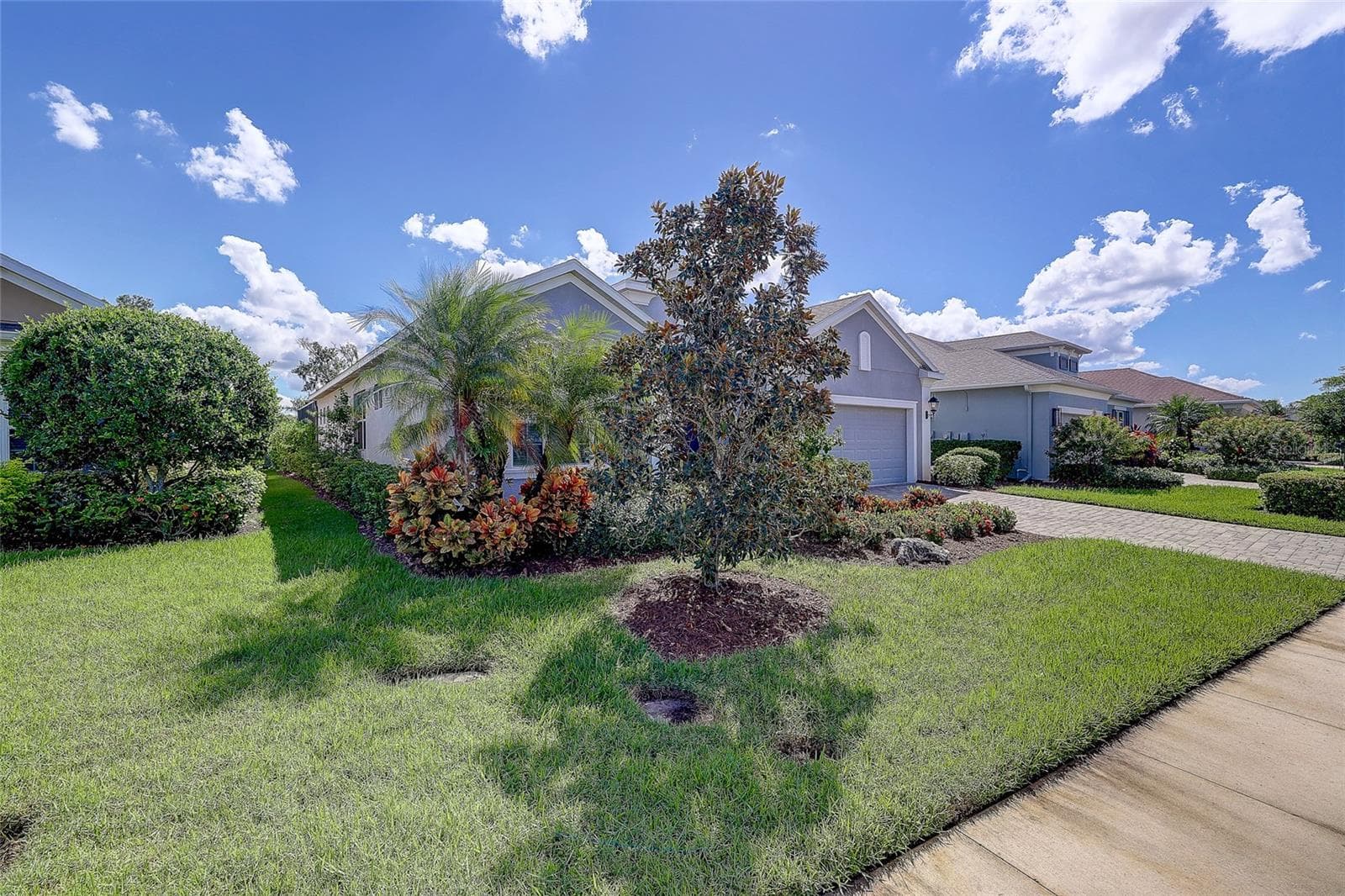 Single Family Residence at 3718 WOODCLIFF LAKE TER, SARASOTA, photo 44 of 57
