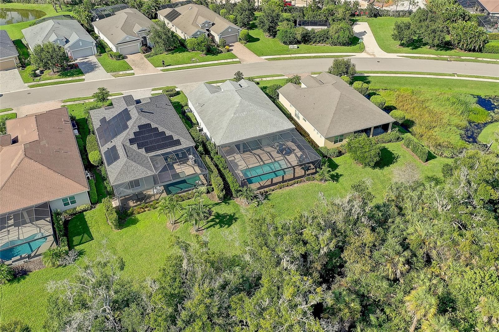 Single Family Residence at 3718 WOODCLIFF LAKE TER, SARASOTA, photo 53 of 57