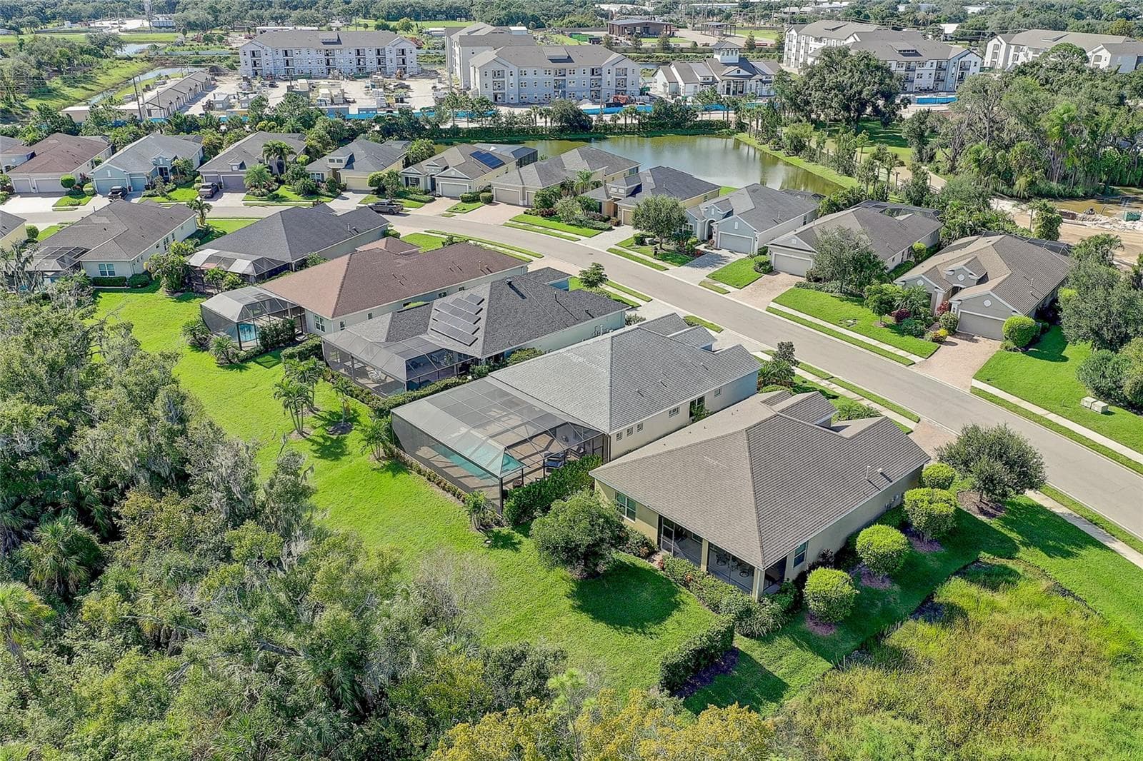 Single Family Residence at 3718 WOODCLIFF LAKE TER, SARASOTA, photo 55 of 57