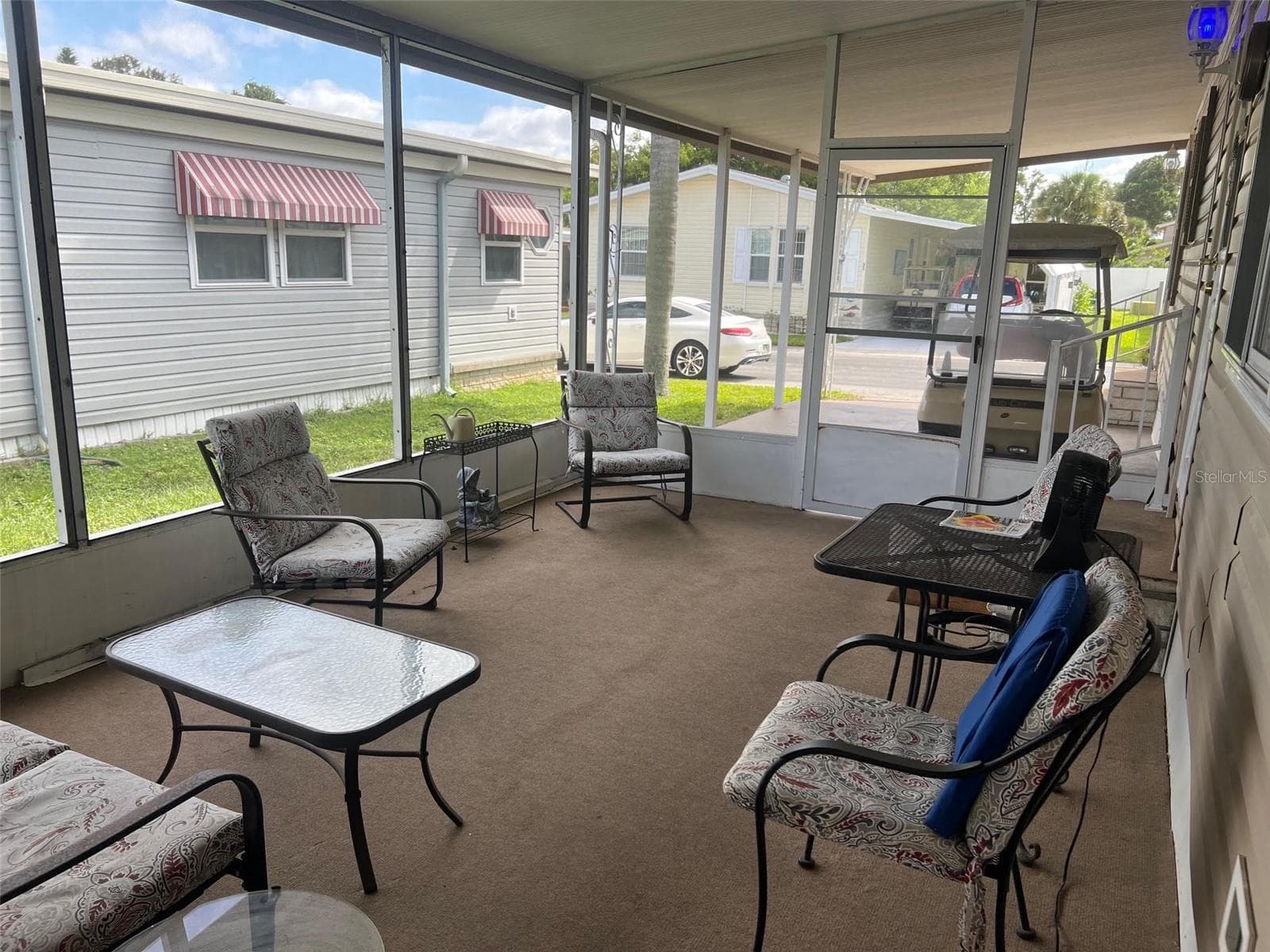 Manufactured Home at 770 ROYAL PALM CIR, LARGO, photo 5 of 30