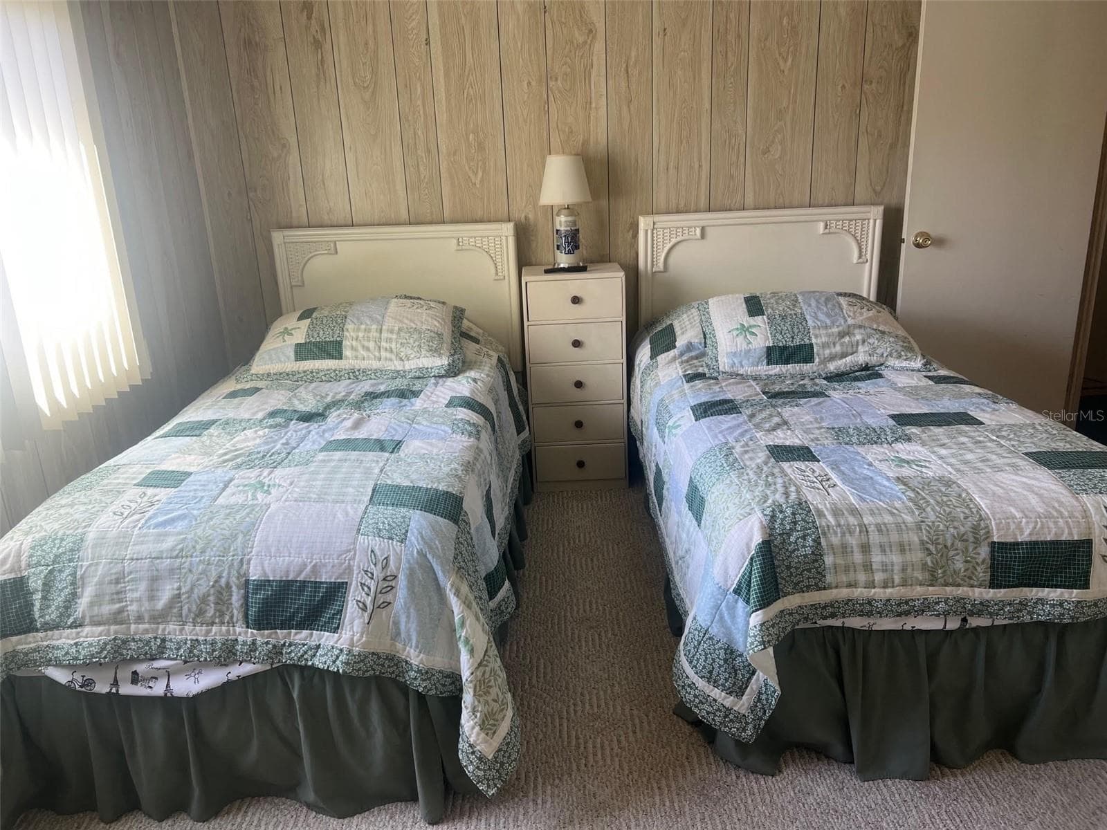 Manufactured Home at 770 ROYAL PALM CIR, LARGO, photo 18 of 30