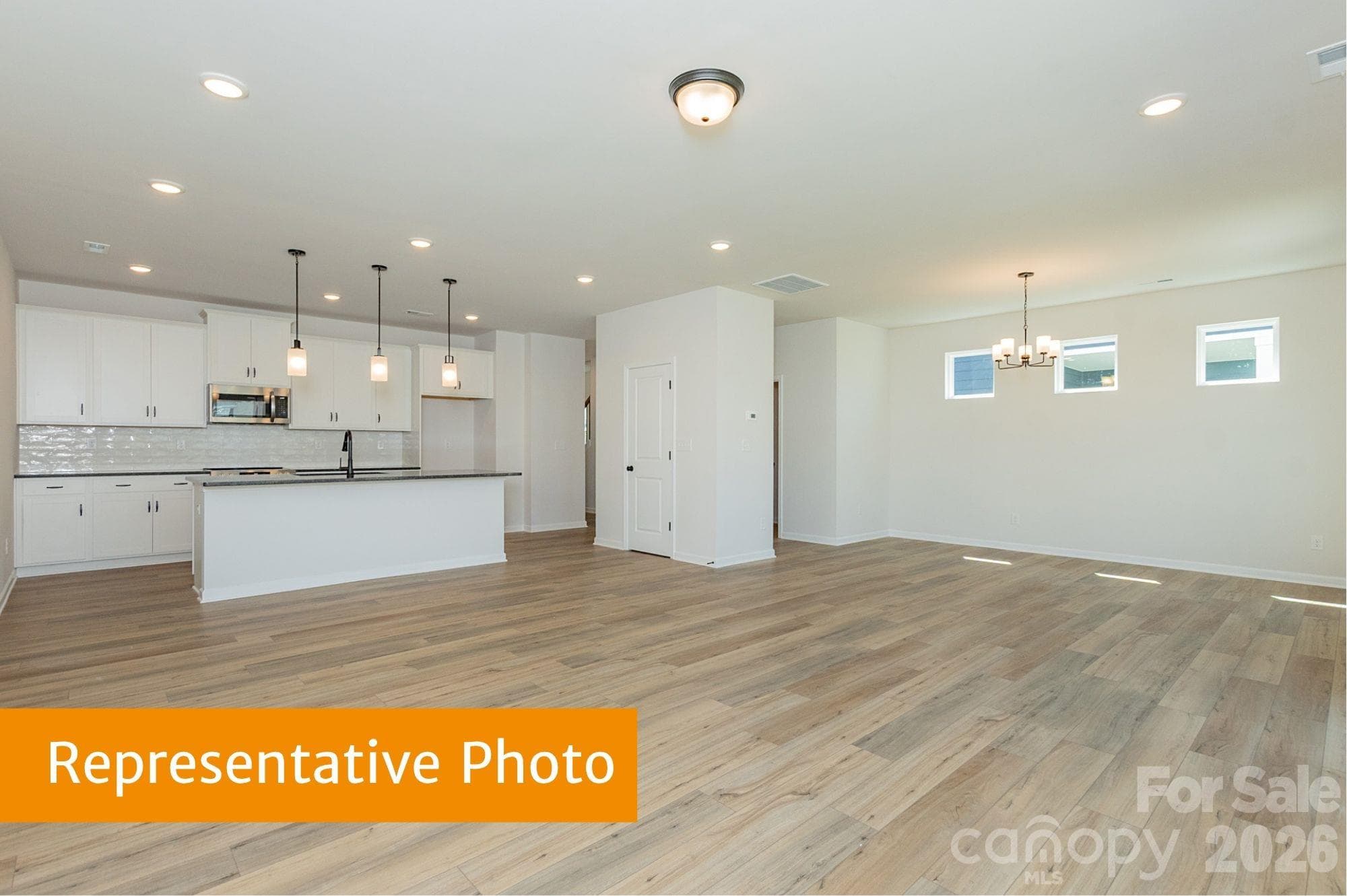 Single Family Residence at 4224 Ruth Creek Court, Charlotte, photo 7 of 24
