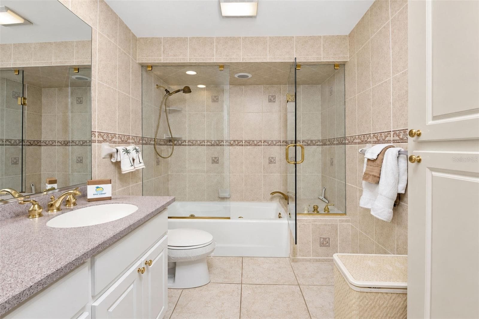 Primary Bathroom - 2950 N BEACH RD #B522, ENGLEWOOD