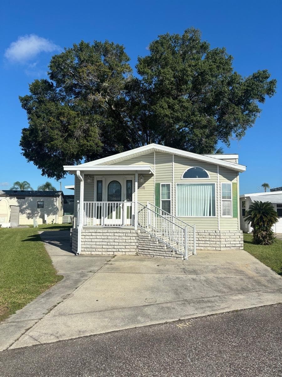 Manufactured Home at 9000 US HWY 192 #150, CLERMONT, photo 2 of 14