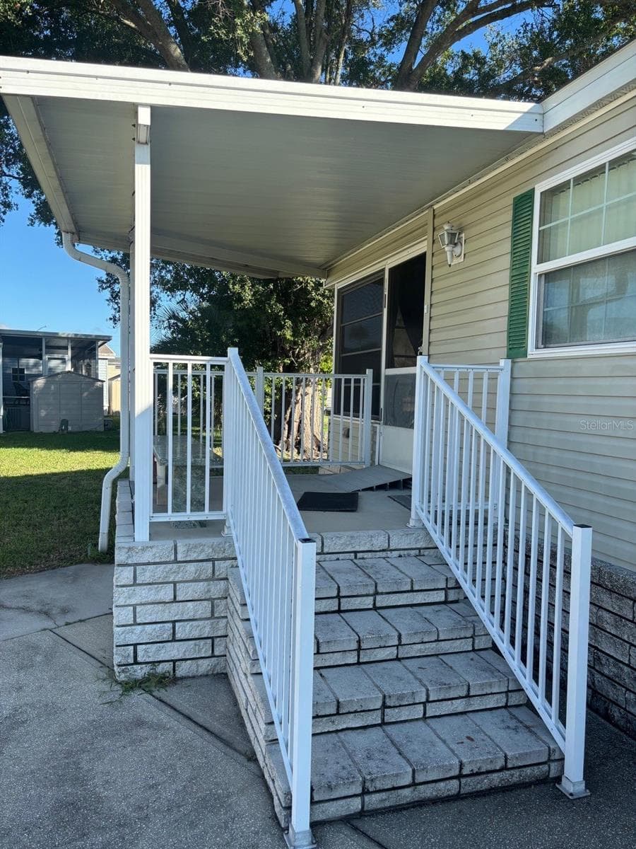 Manufactured Home at 9000 US HWY 192 #150, CLERMONT, photo 3 of 14