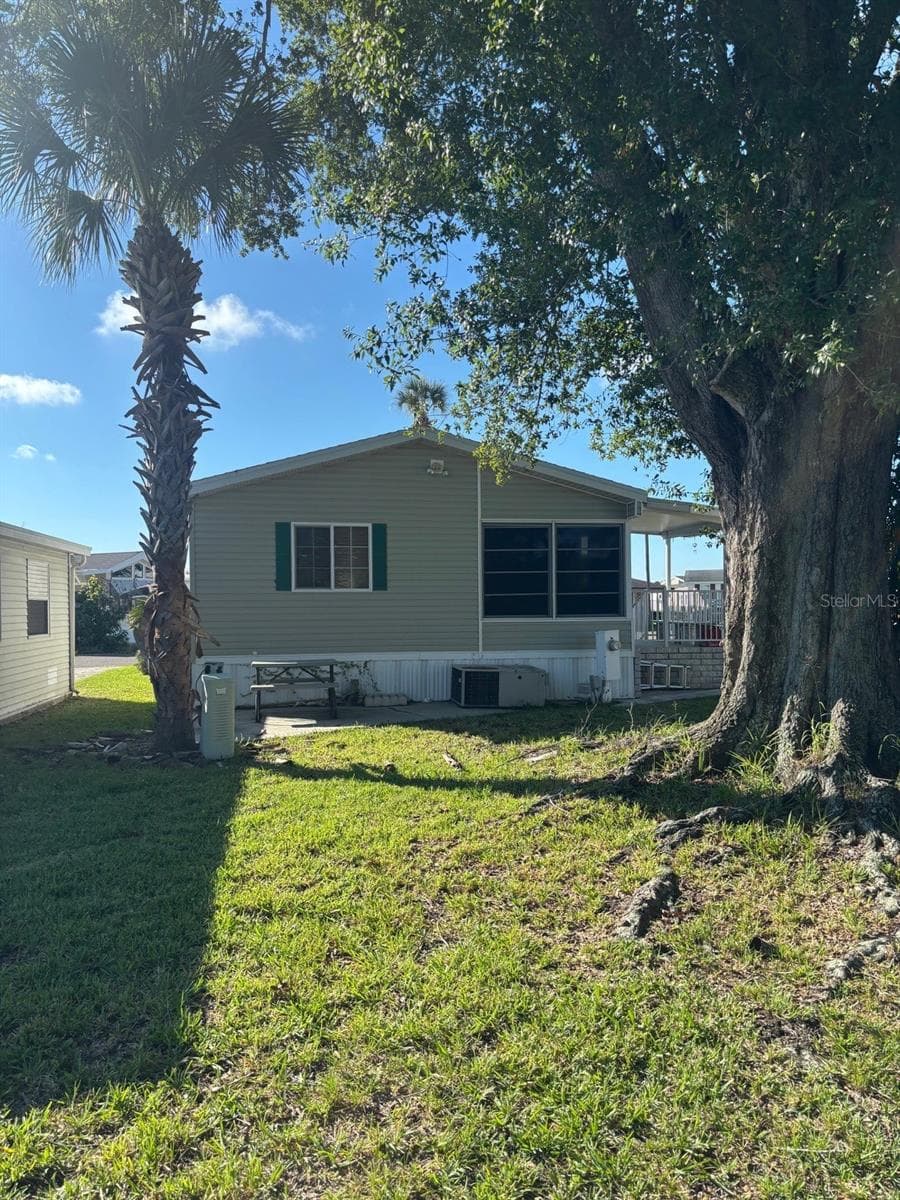 Manufactured Home at 9000 US HWY 192 #150, CLERMONT, photo 5 of 14