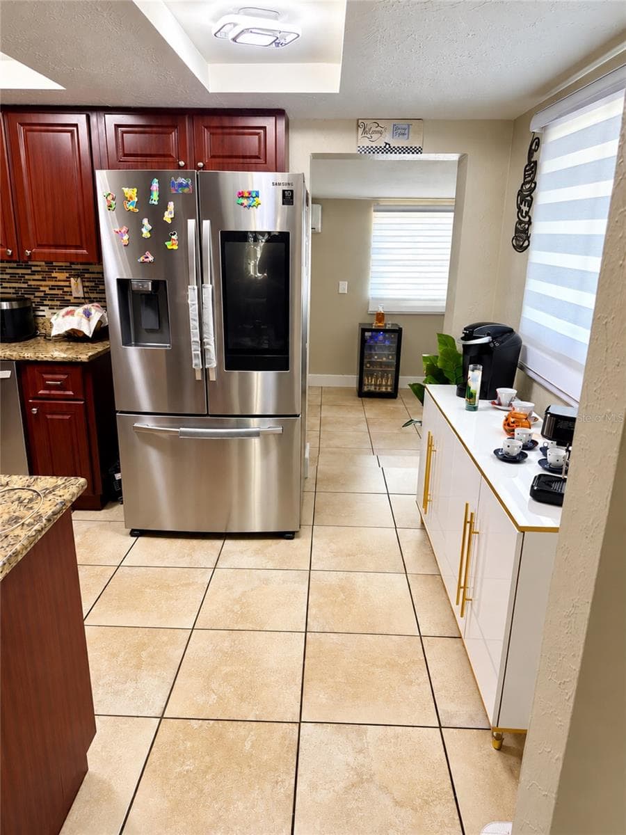 Kitchen and Dinning Area - 5513 GOLDEN DR, TAMPA