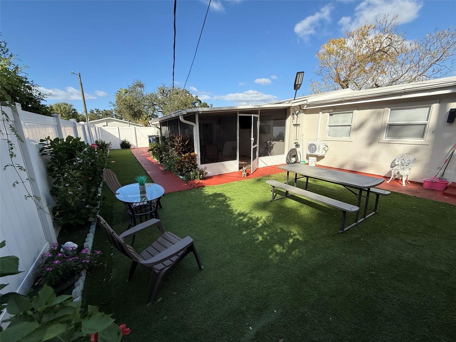 Backyard - 5513 GOLDEN DR, TAMPA