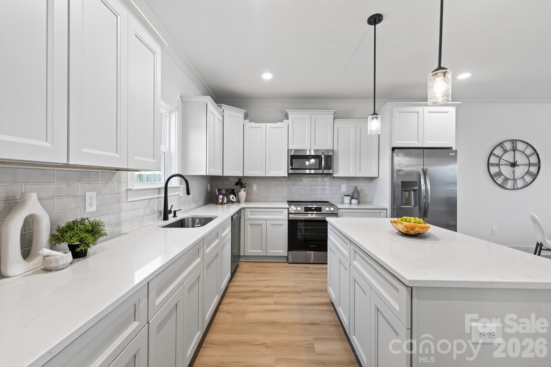 Single Family Residence at 12714 Hamilton Road, Charlotte, photo 7 of 64