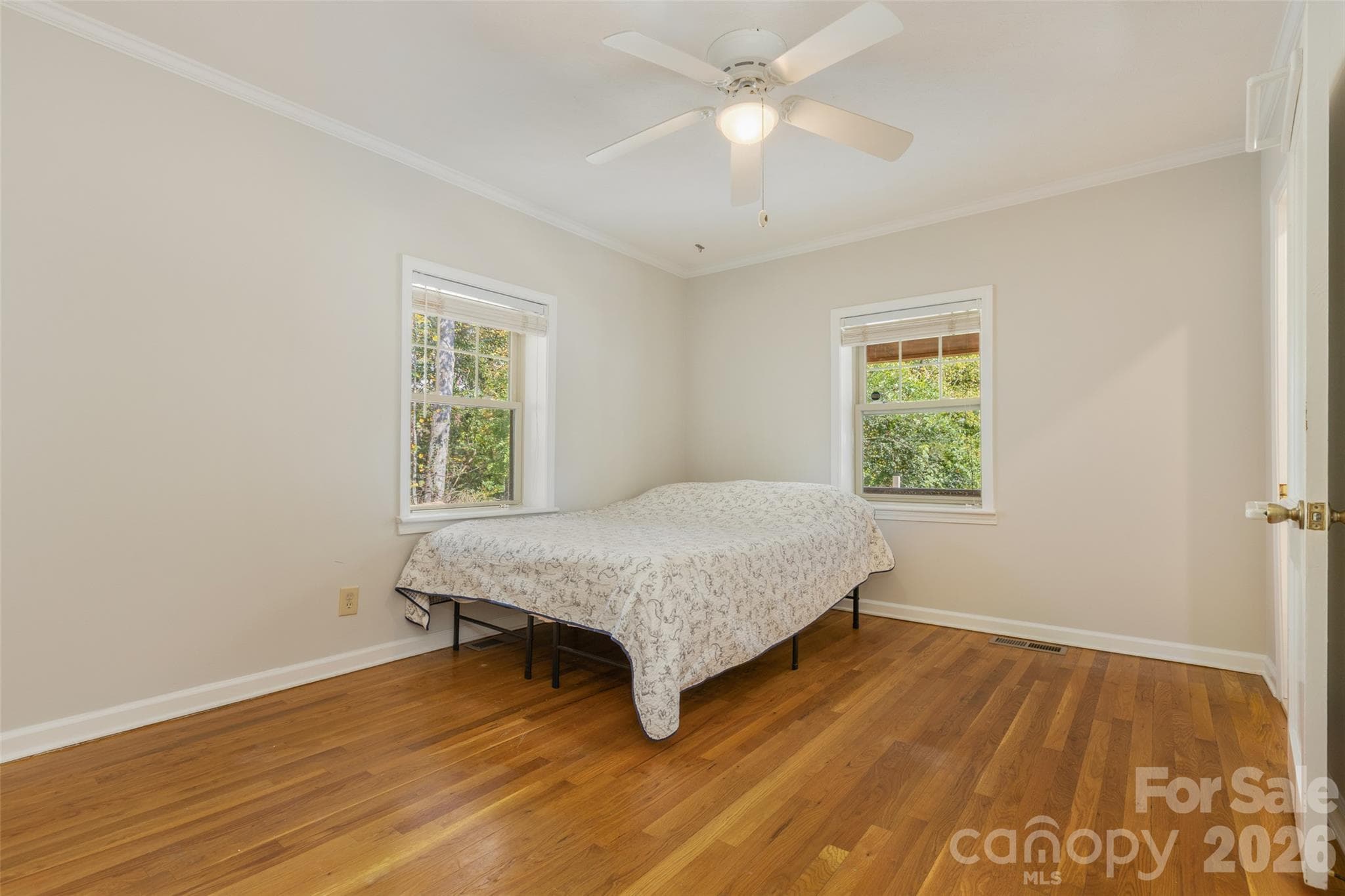 Single Family Residence at 442 Armstrong Avenue, Hendersonville, photo 20 of 28