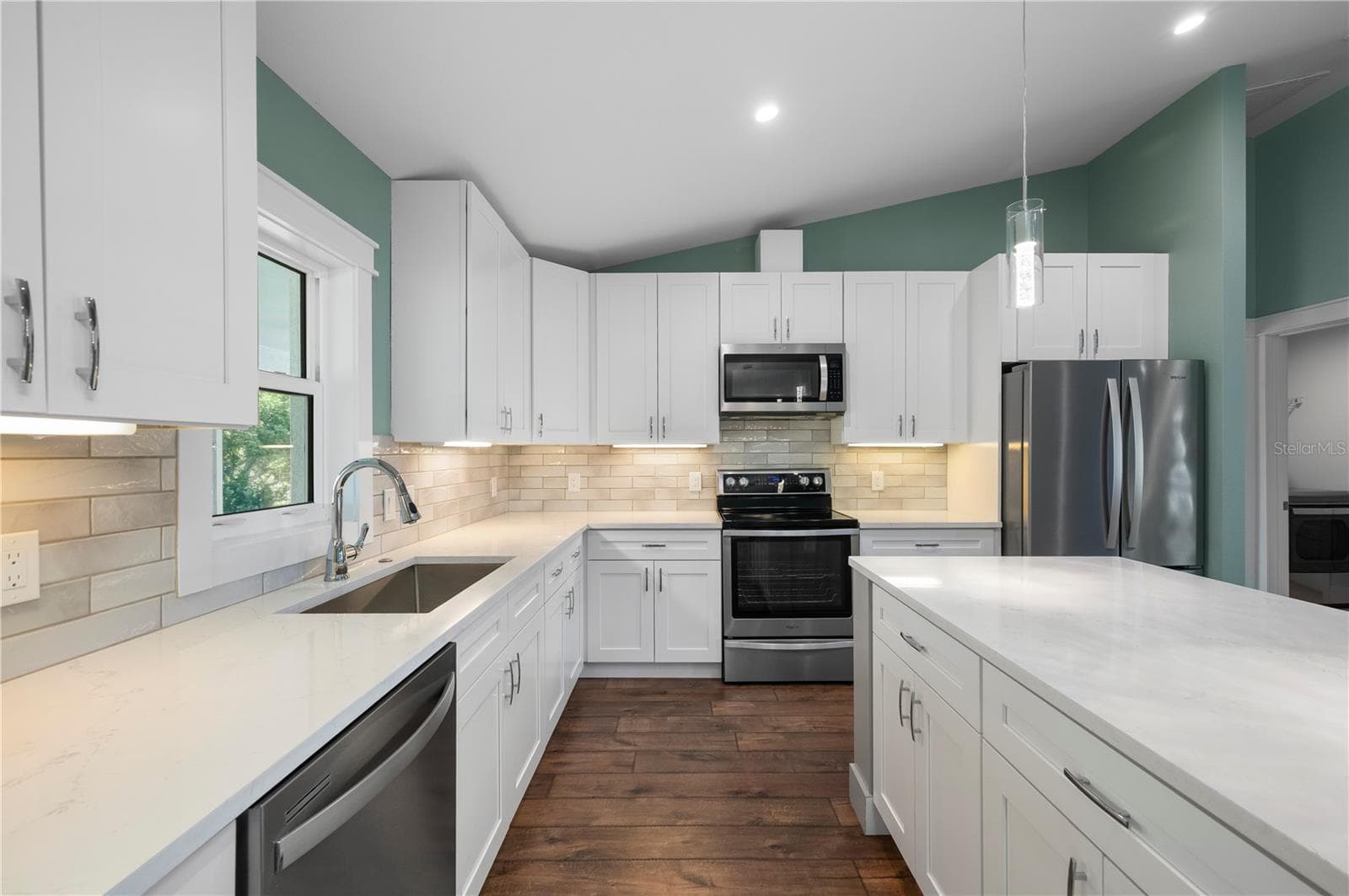 Single Family Residence at 171 MARK TWAIN LN, ROTONDA WEST, photo 13 of 42