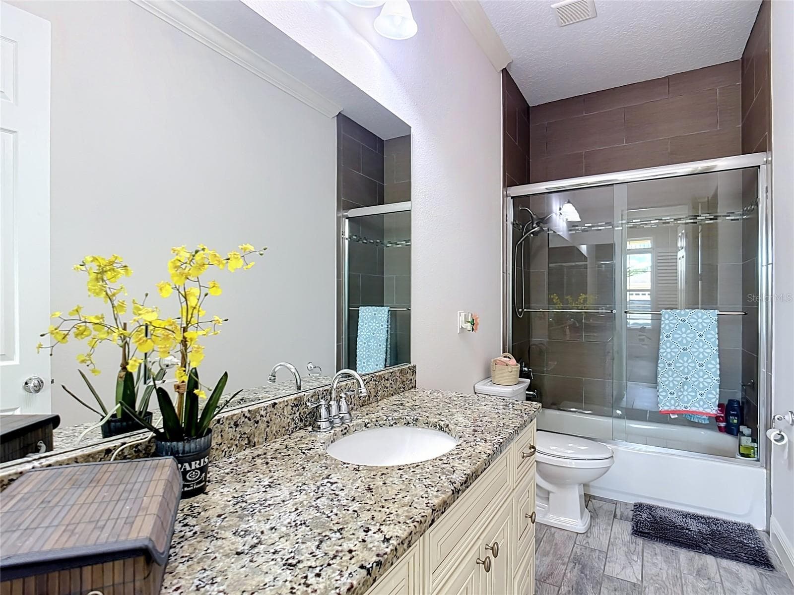 Guest Bath - 7133 INDIANGRASS RD, ST CLOUD