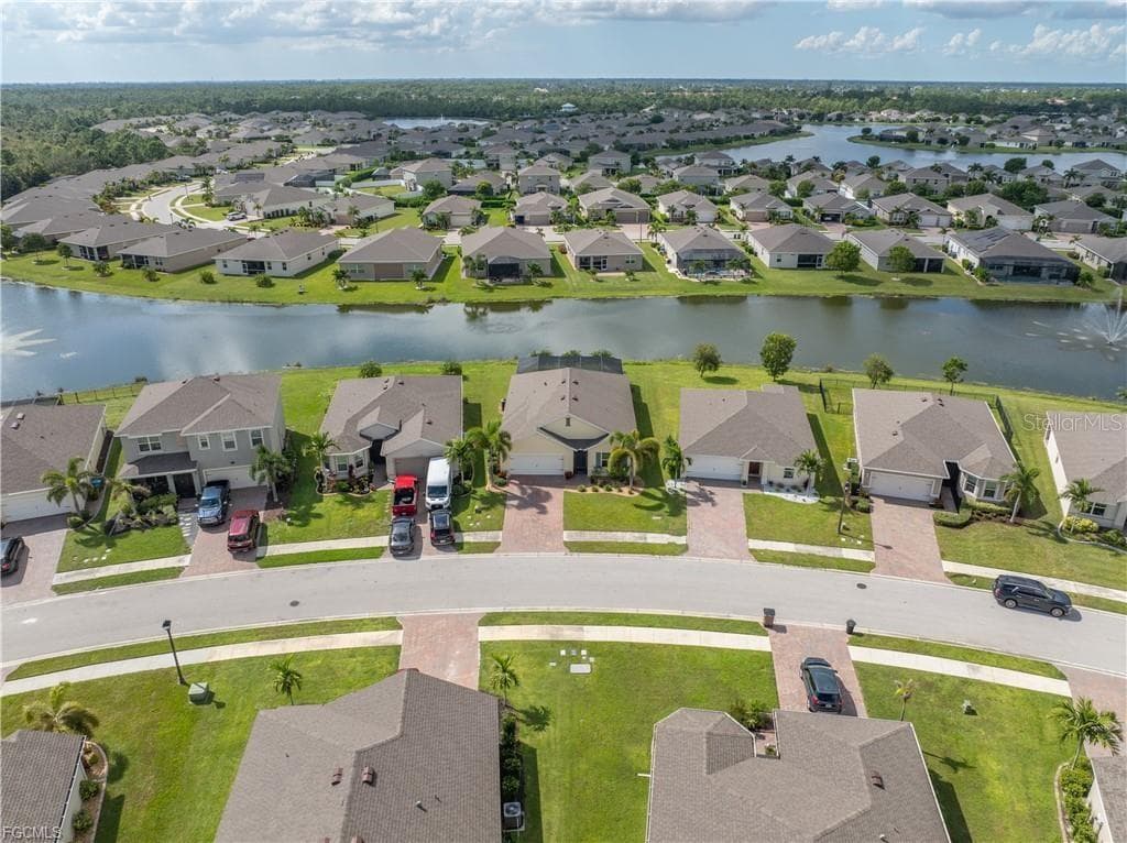 Single Family Residence at 3190 ESTANCIA LN, CAPE CORAL, photo 4 of 50