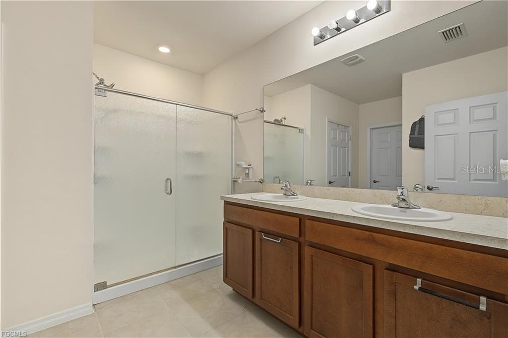 Single Family Residence at 3190 ESTANCIA LN, CAPE CORAL, photo 35 of 50