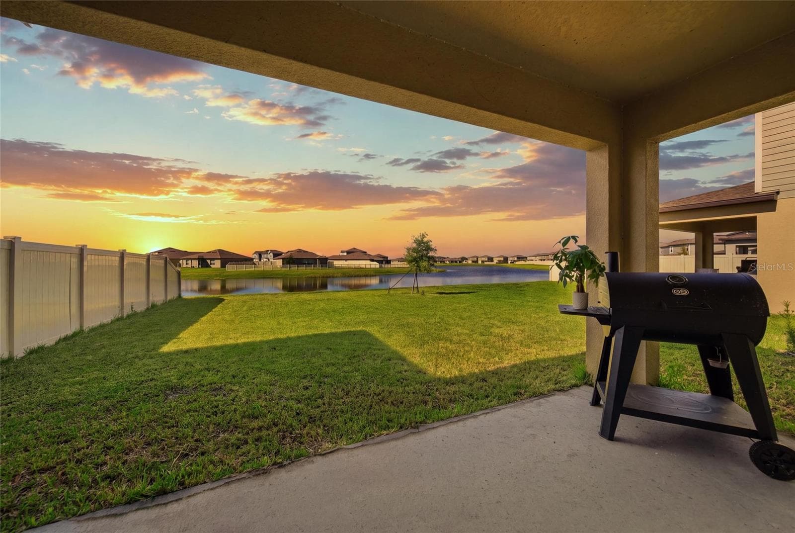 Single Family Residence at 13127 EMPRESS JEWEL TRL, PARRISH, photo 3 of 42