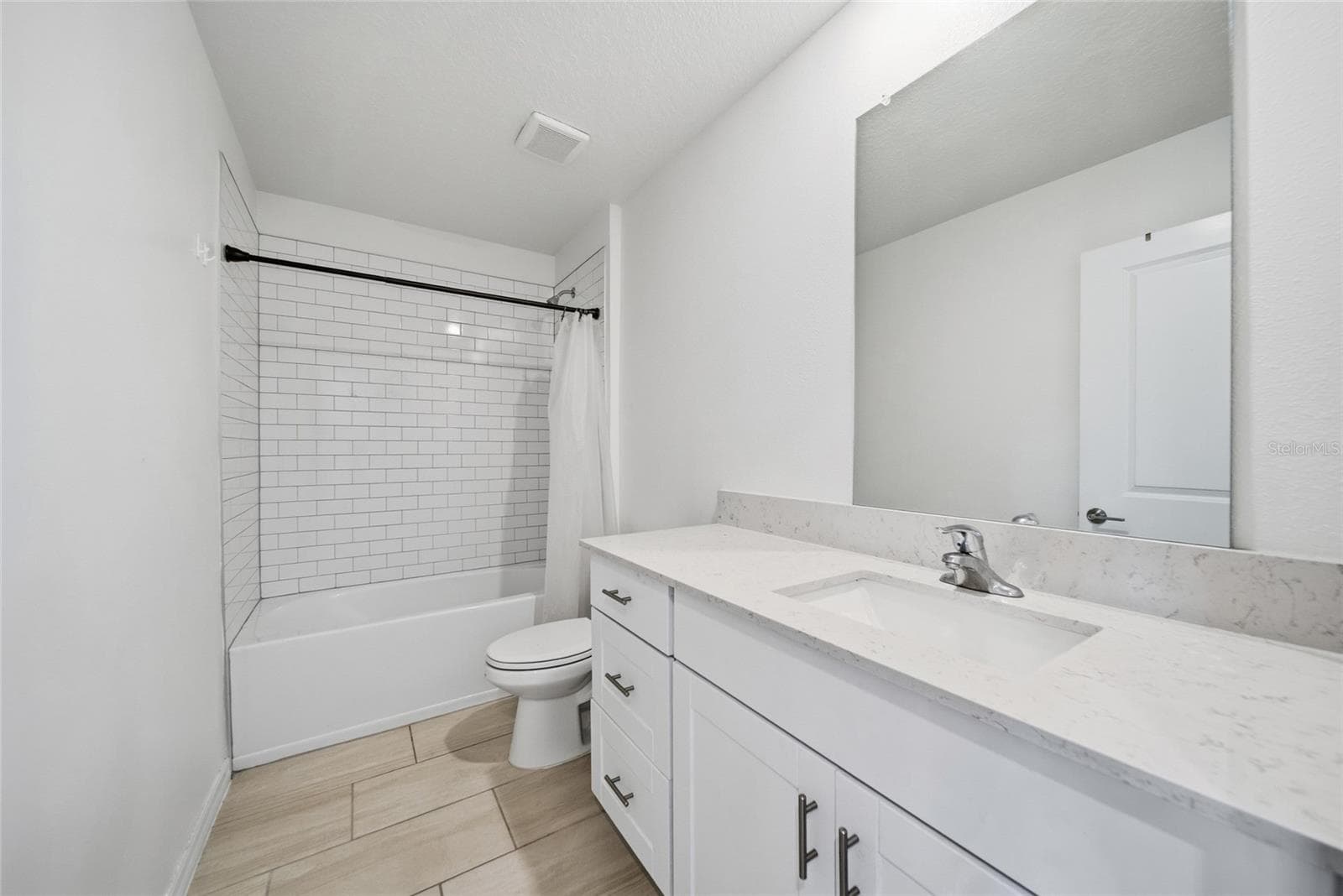 Single Family Residence at 13127 EMPRESS JEWEL TRL, PARRISH, photo 23 of 42