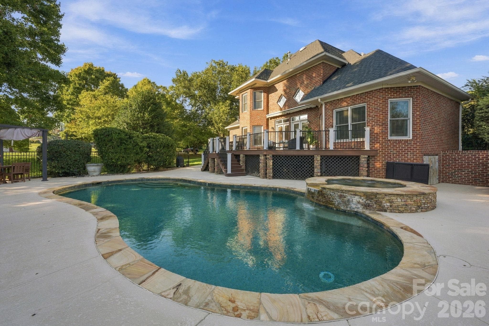 Saltwater Pool with Spa - 105 Kings Crest Drive, Mooresville