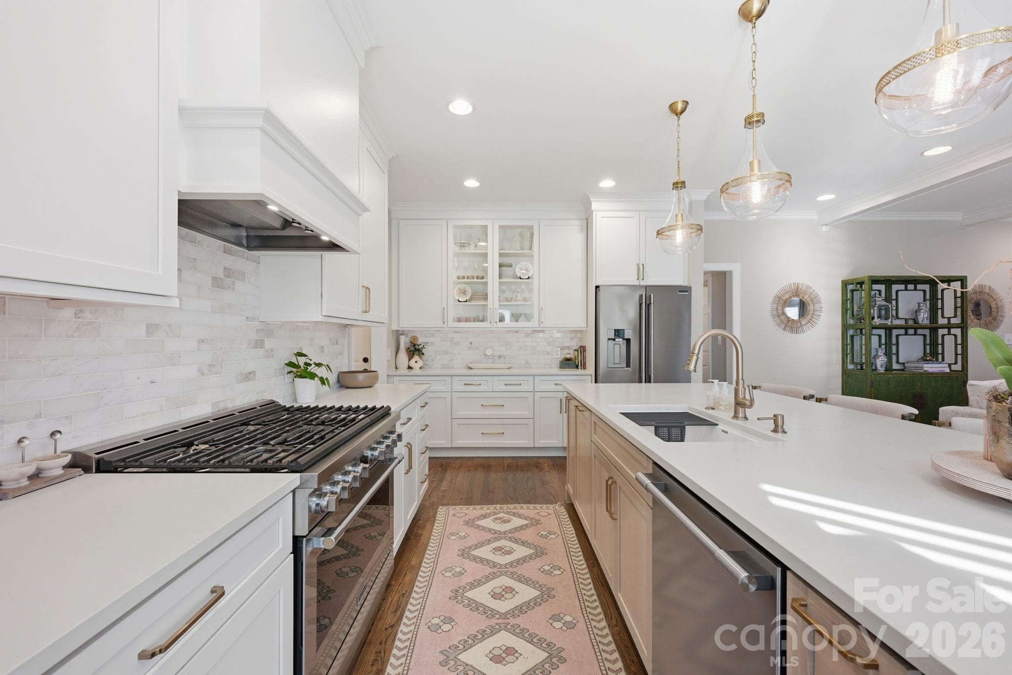 Honed Quartz Countertops - 105 Kings Crest Drive, Mooresville