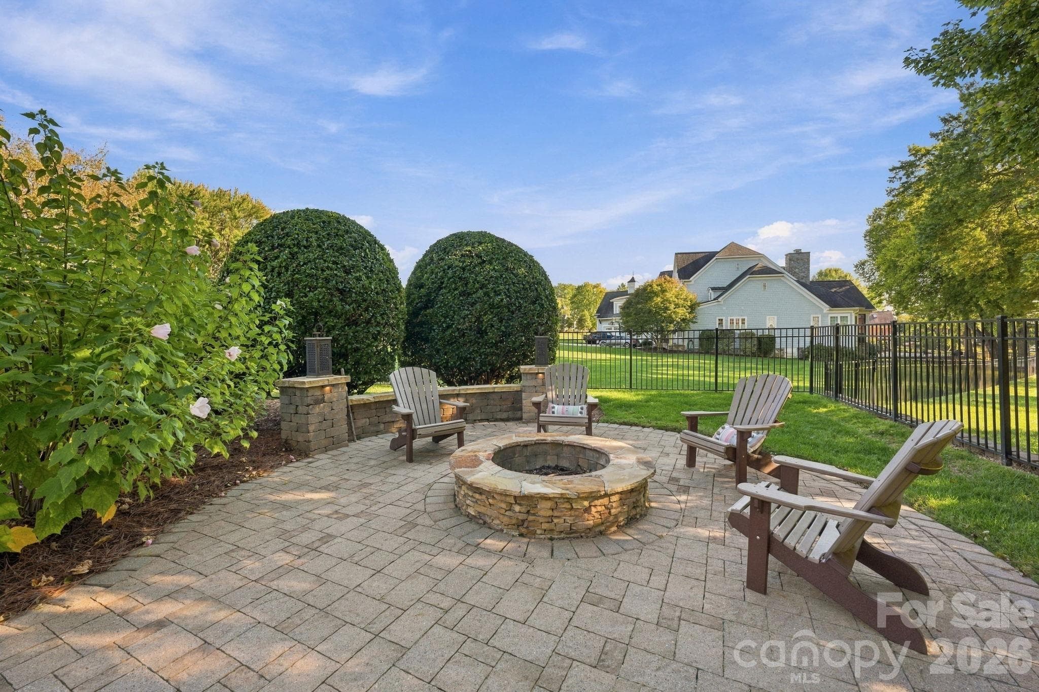 Patio with Fire Pit - 105 Kings Crest Drive, Mooresville