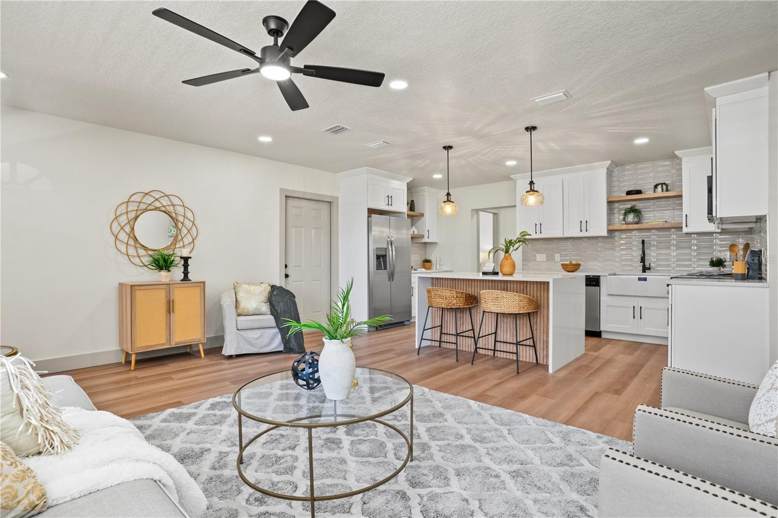 Single Family Residence at 4357 32ND AVE N, ST PETERSBURG, photo 6 of 43