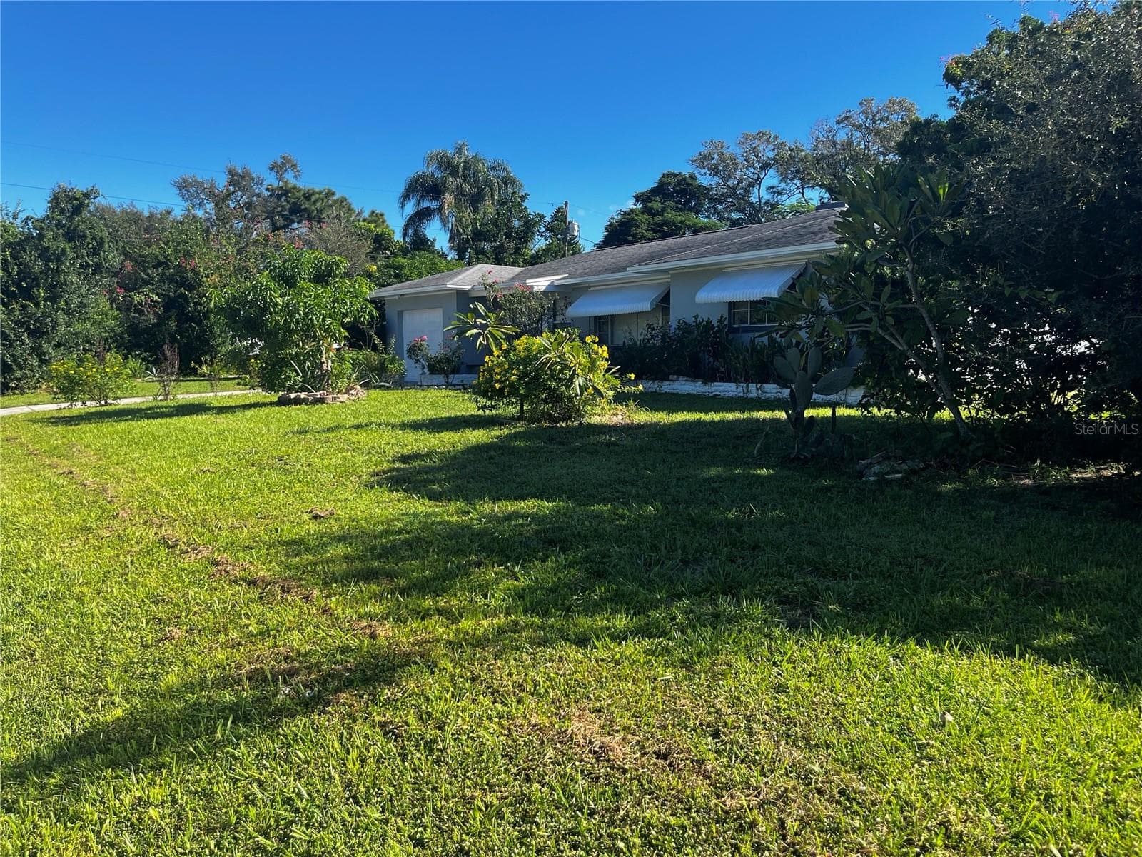 Single Family Residence at 301 N CORONA AVE, CLEARWATER, photo 3 of 20