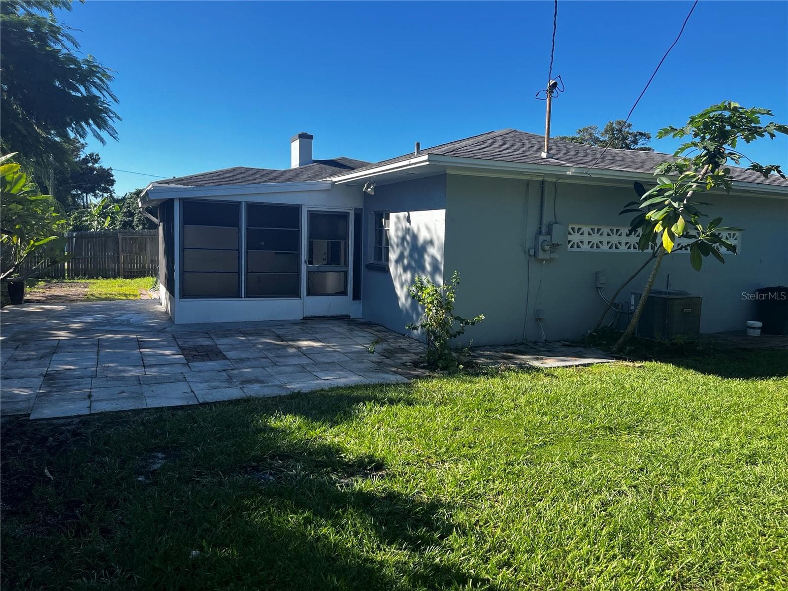 Single Family Residence at 301 N CORONA AVE, CLEARWATER, photo 5 of 20
