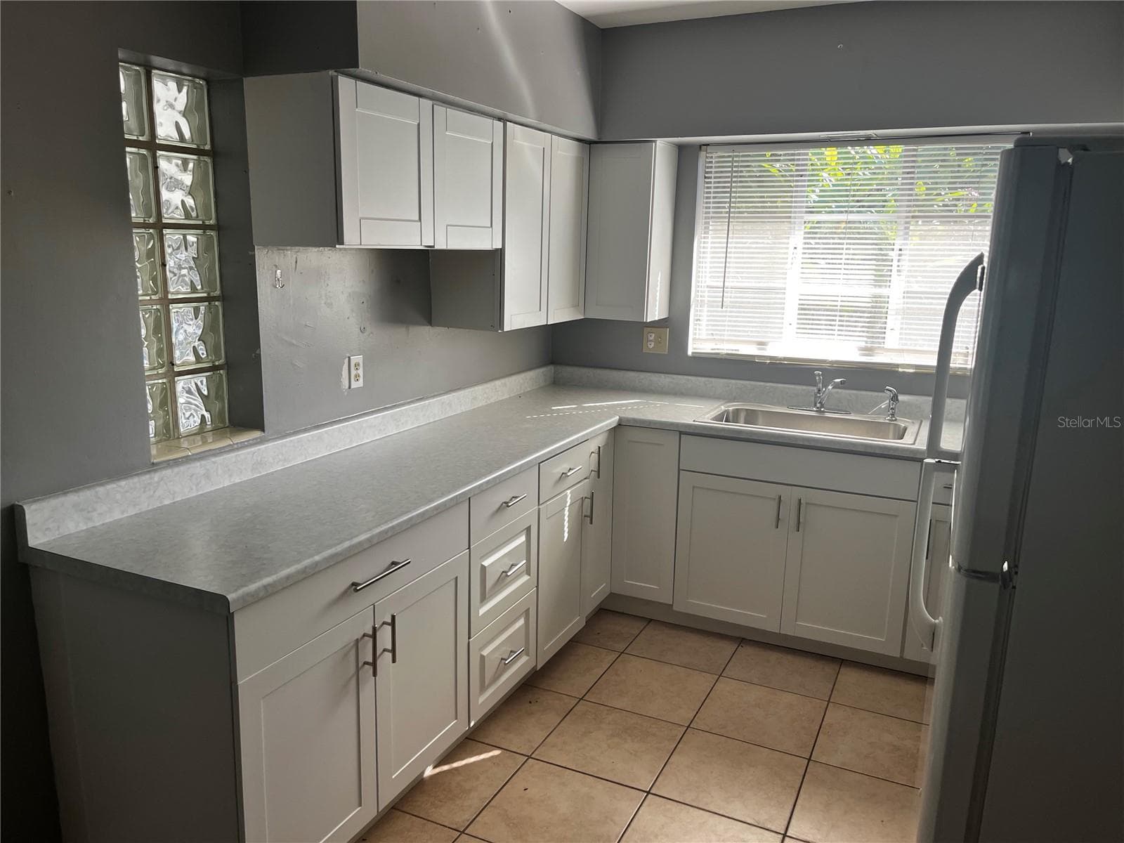 Single Family Residence at 301 N CORONA AVE, CLEARWATER, photo 9 of 20