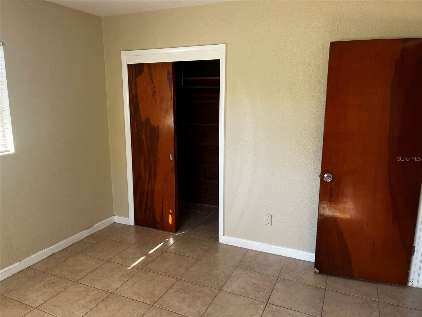 Single Family Residence at 301 N CORONA AVE, CLEARWATER, photo 14 of 20