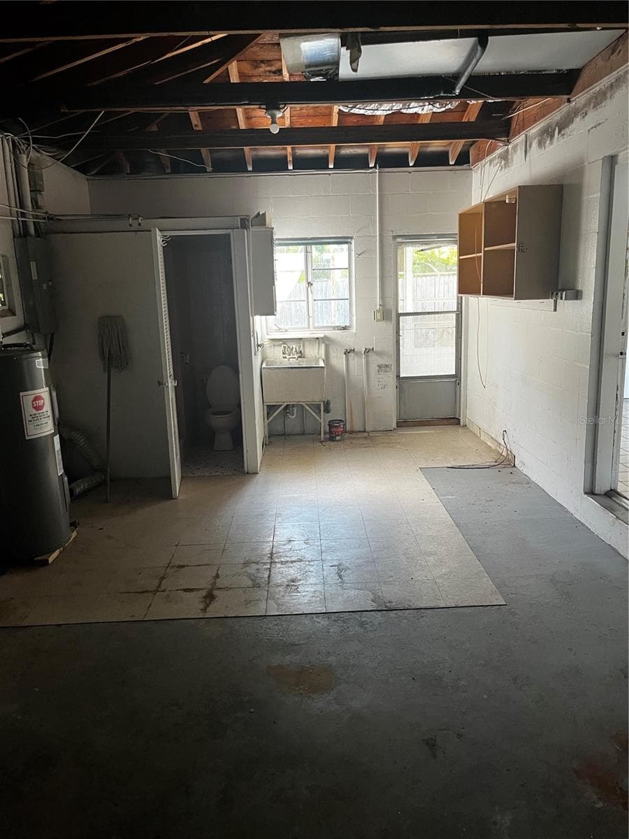 Single Family Residence at 301 N CORONA AVE, CLEARWATER, photo 18 of 20