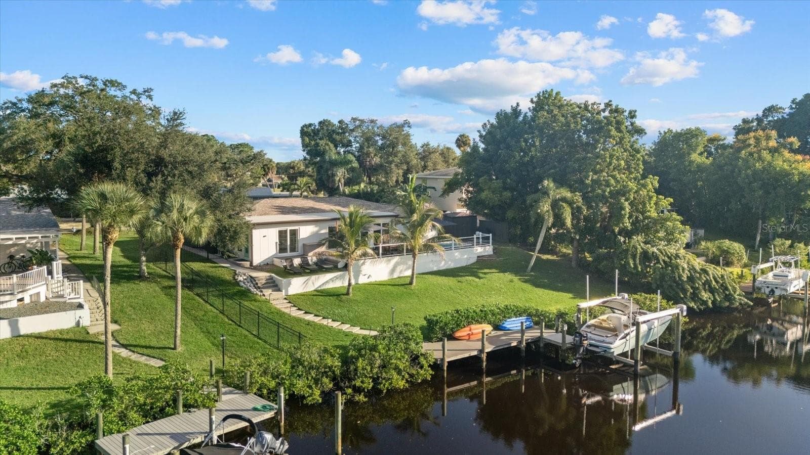 Single Family Residence at 481 MAGELLAN DR, SARASOTA, photo 4 of 48