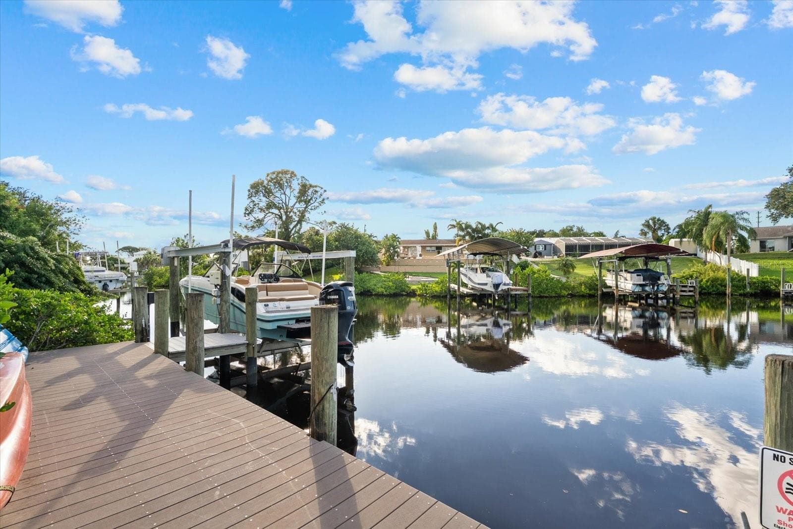 Single Family Residence at 481 MAGELLAN DR, SARASOTA, photo 12 of 48
