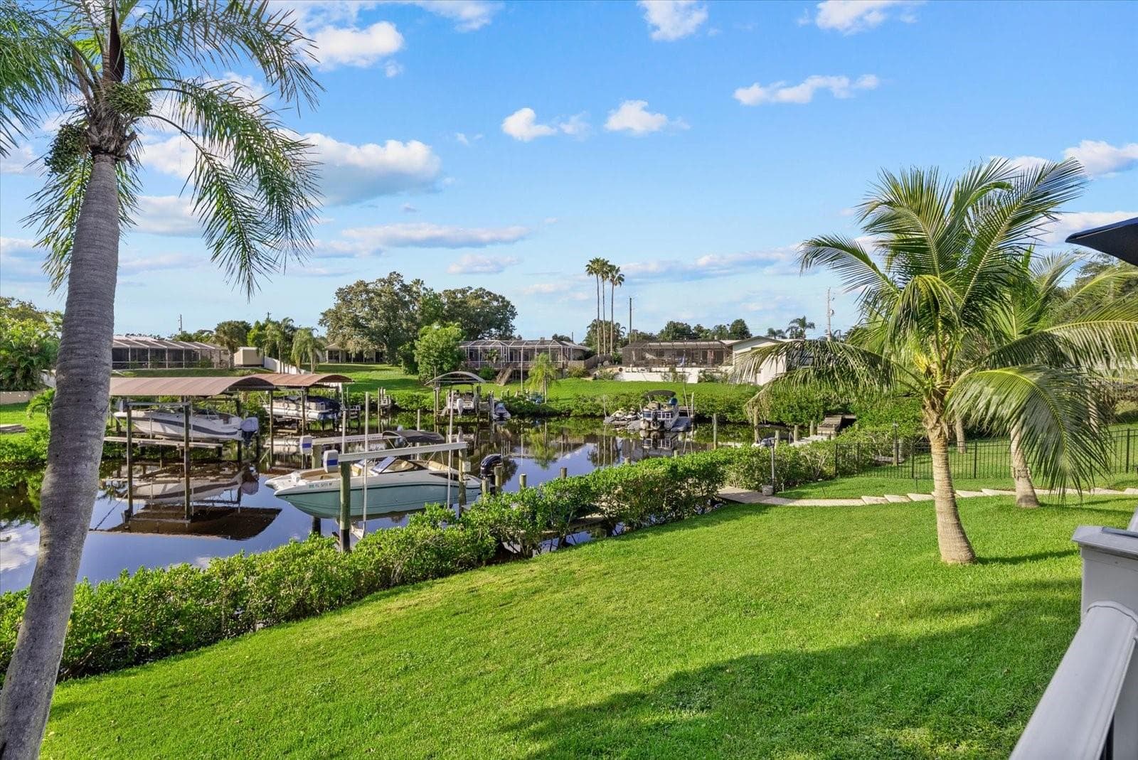 Single Family Residence at 481 MAGELLAN DR, SARASOTA, photo 17 of 48