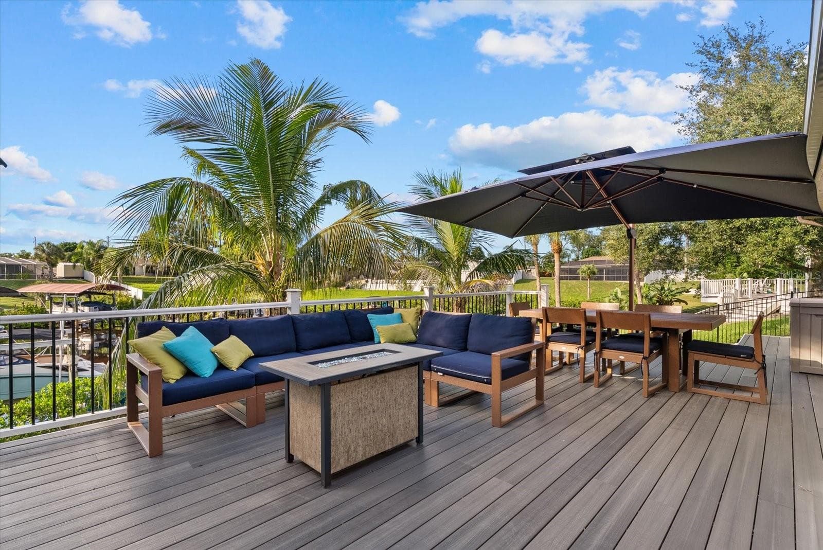 Single Family Residence at 481 MAGELLAN DR, SARASOTA, photo 19 of 48