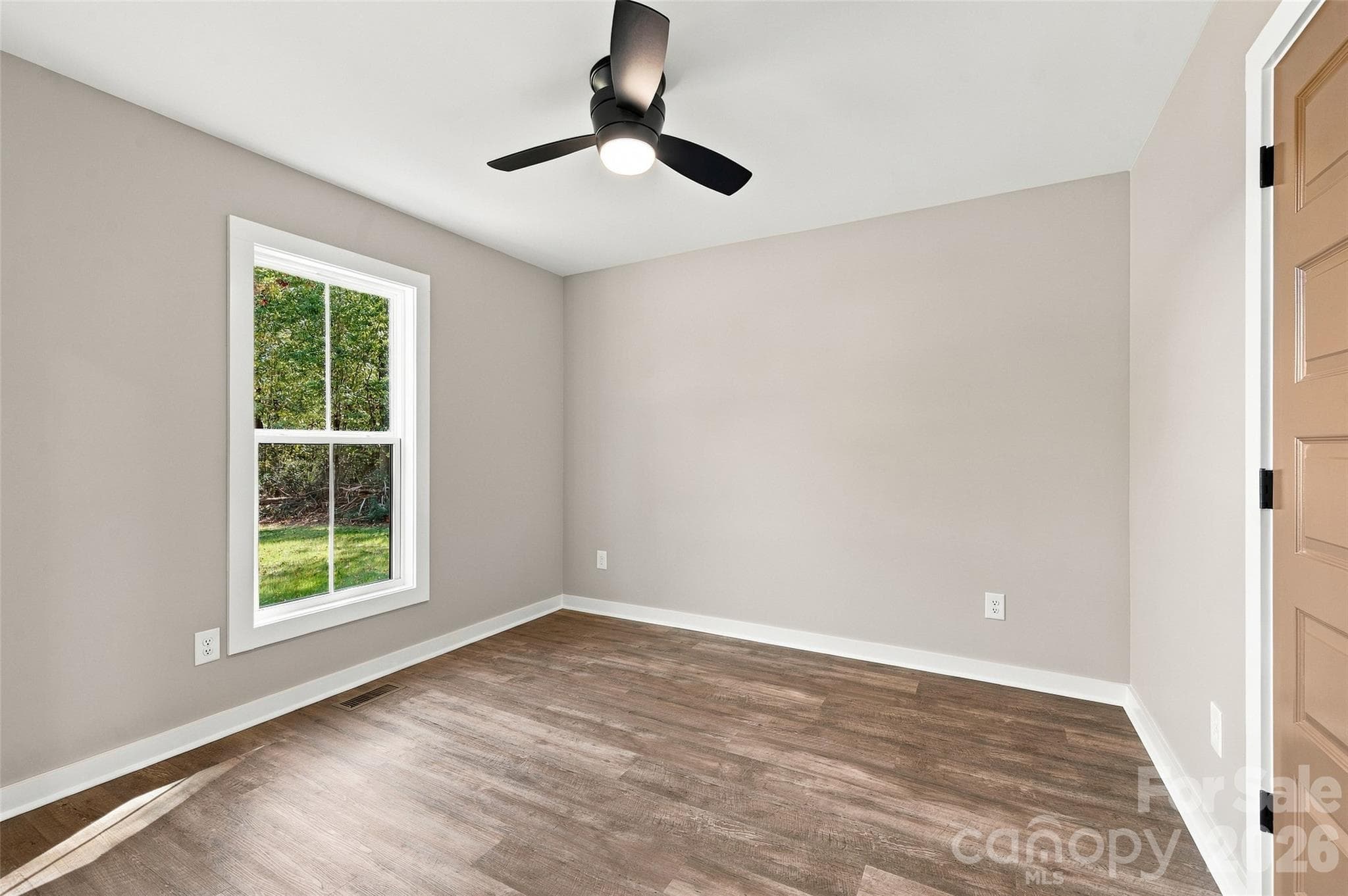 Single Family Residence at 104 Roseman Lane, Statesville, photo 22 of 33