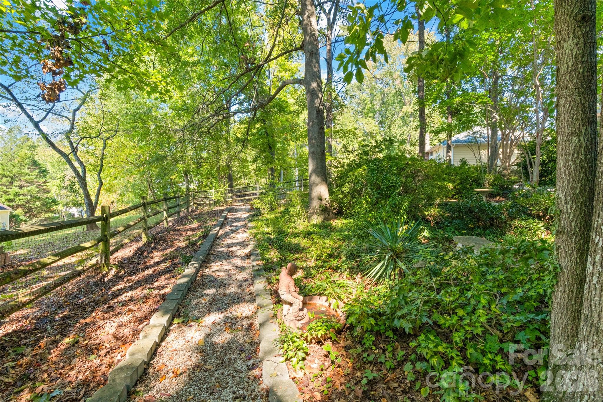 Single Family Residence at 10913 Lassen Court, Charlotte, photo 38 of 40