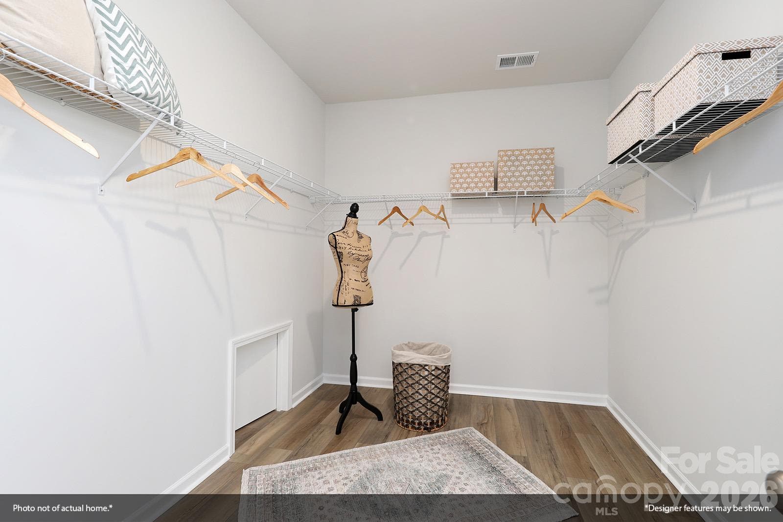 Representative Primary Closet - 209 Rodeo Drive, Shelby