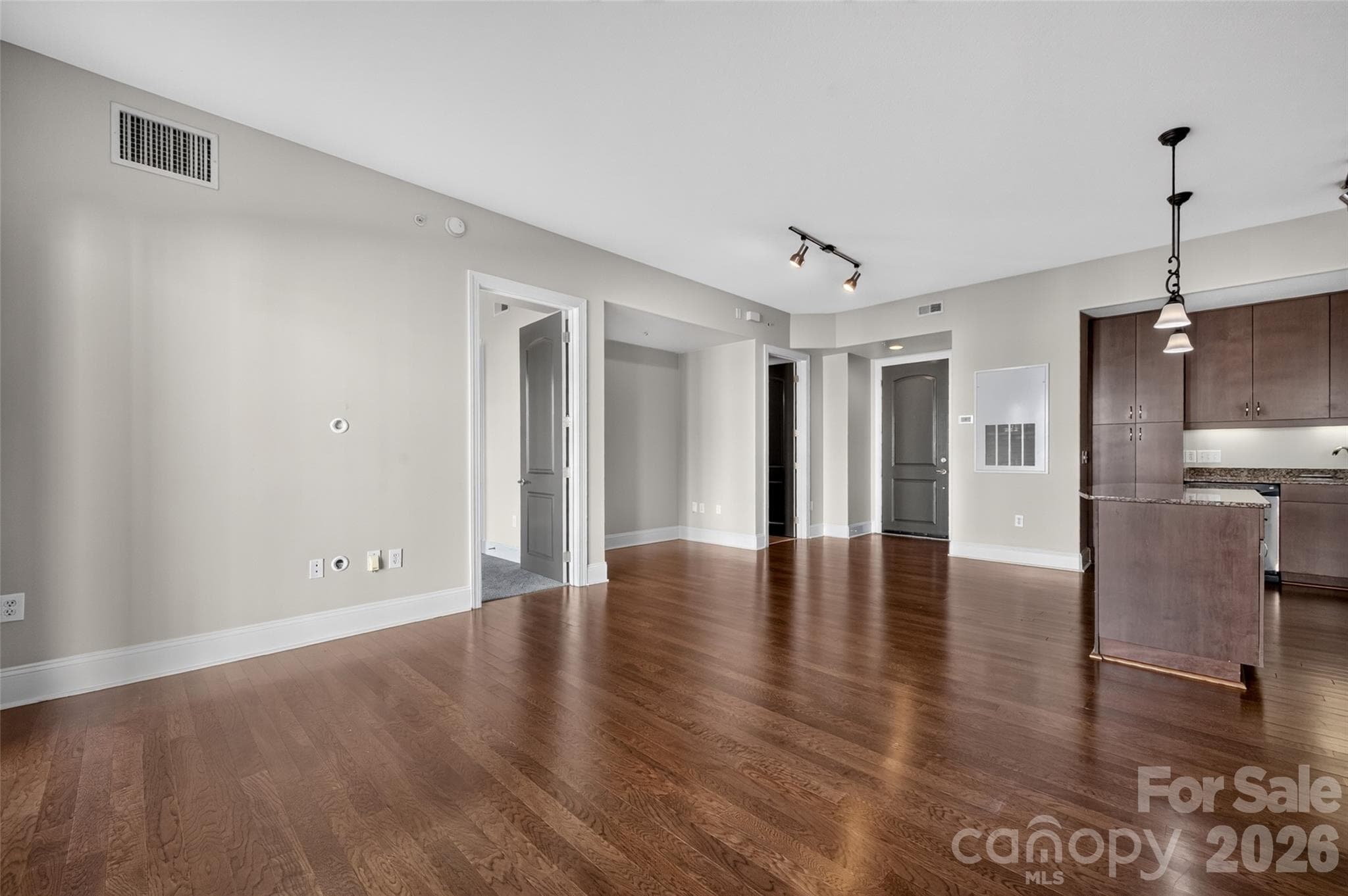 Condominium at 4620 Piedmont Row Drive, Charlotte, photo 11 of 37