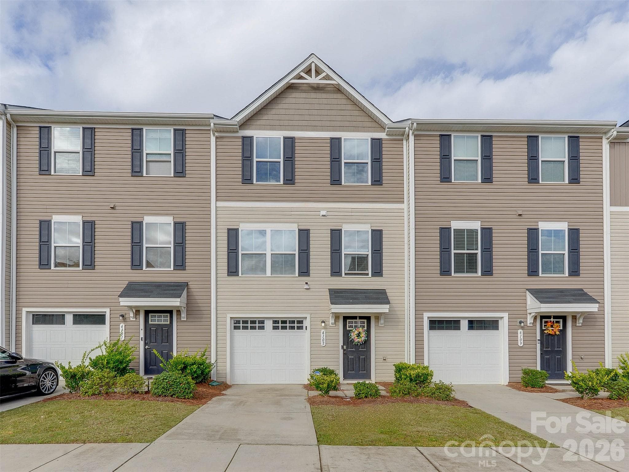6105 Cutwater Circle