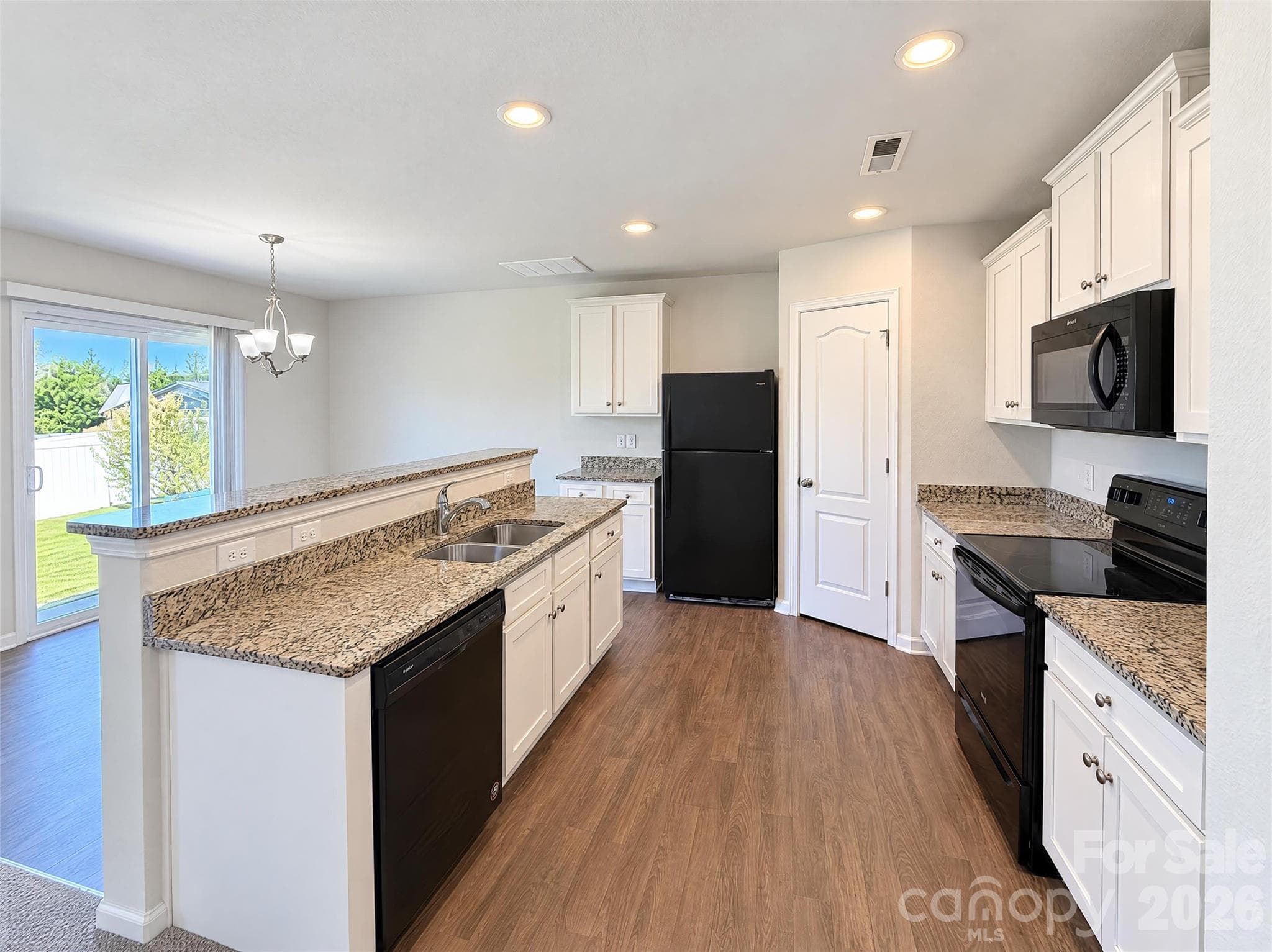 Townhouse at 3306 Ellingford Road, Charlotte, photo 2 of 19