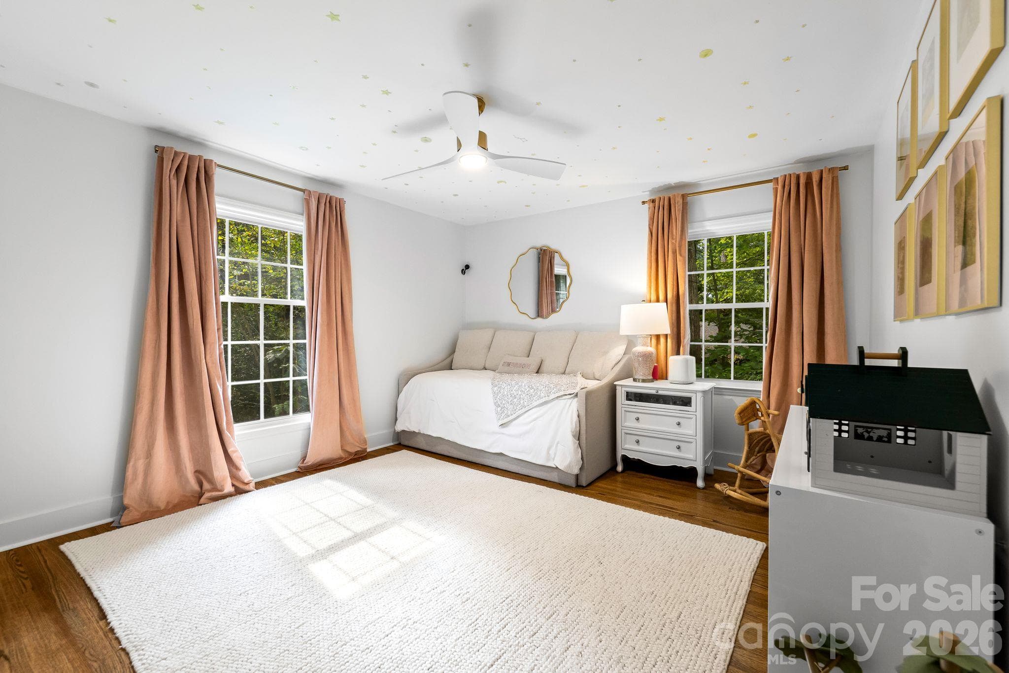 Single Family Residence at 4015 Oldfield Road, Charlotte, photo 20 of 48