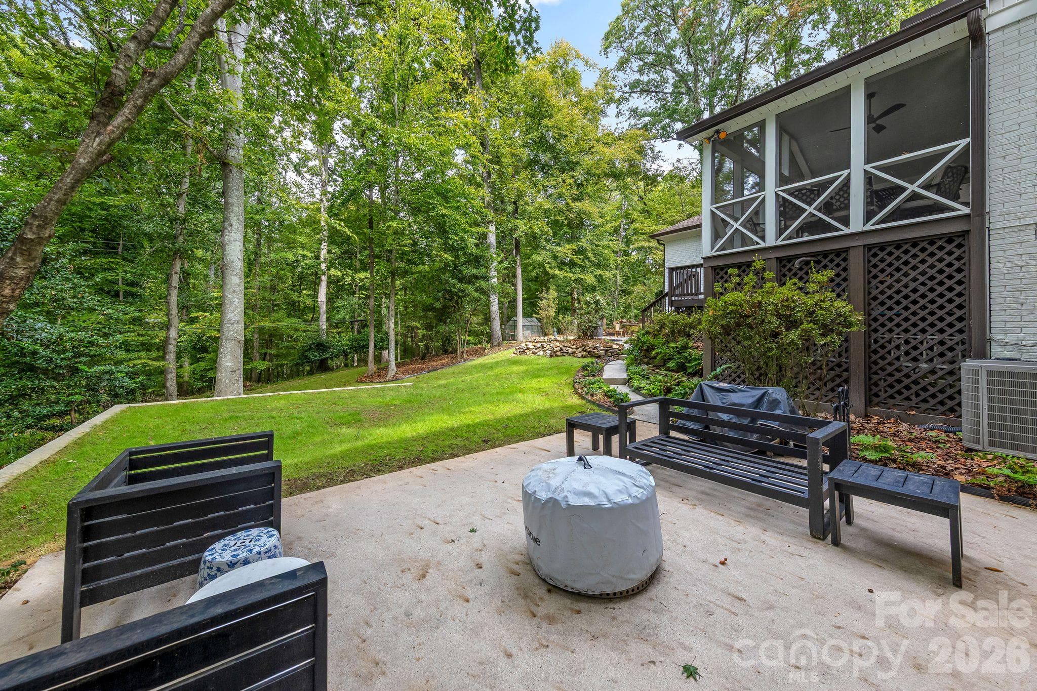 Single Family Residence at 4015 Oldfield Road, Charlotte, photo 36 of 48