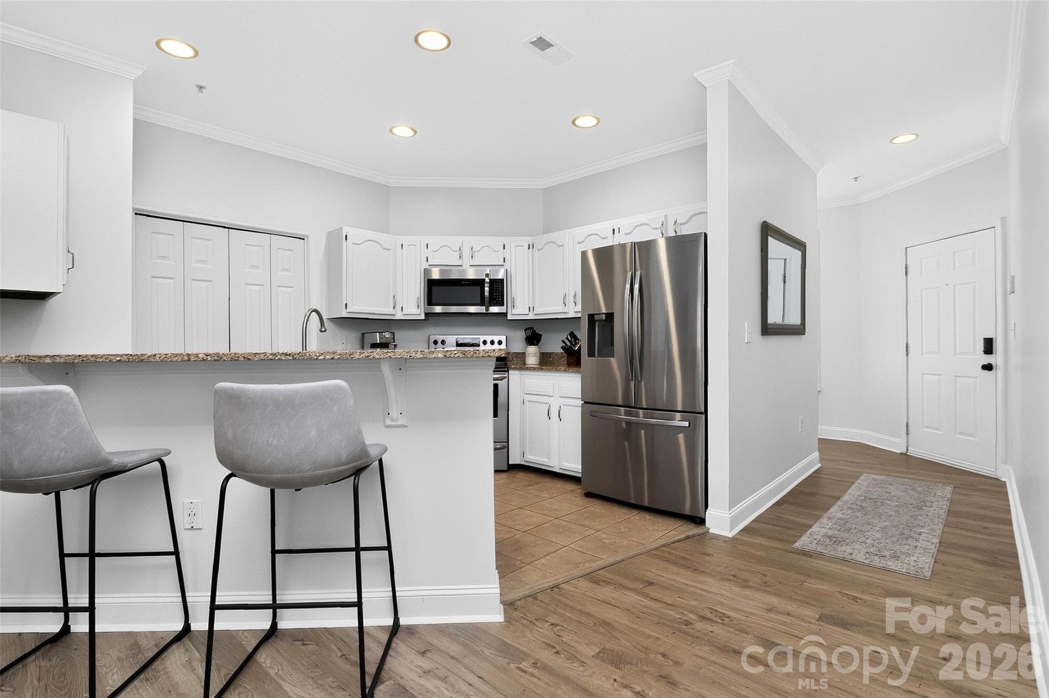 Condominium at 226 S Torrence Street, Charlotte, photo 6 of 29