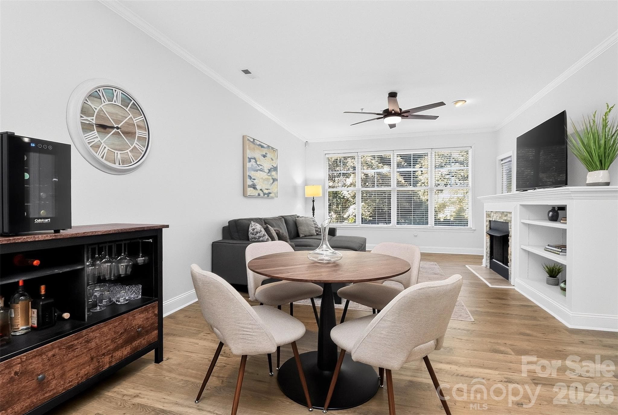 Condominium at 226 S Torrence Street, Charlotte, photo 11 of 29