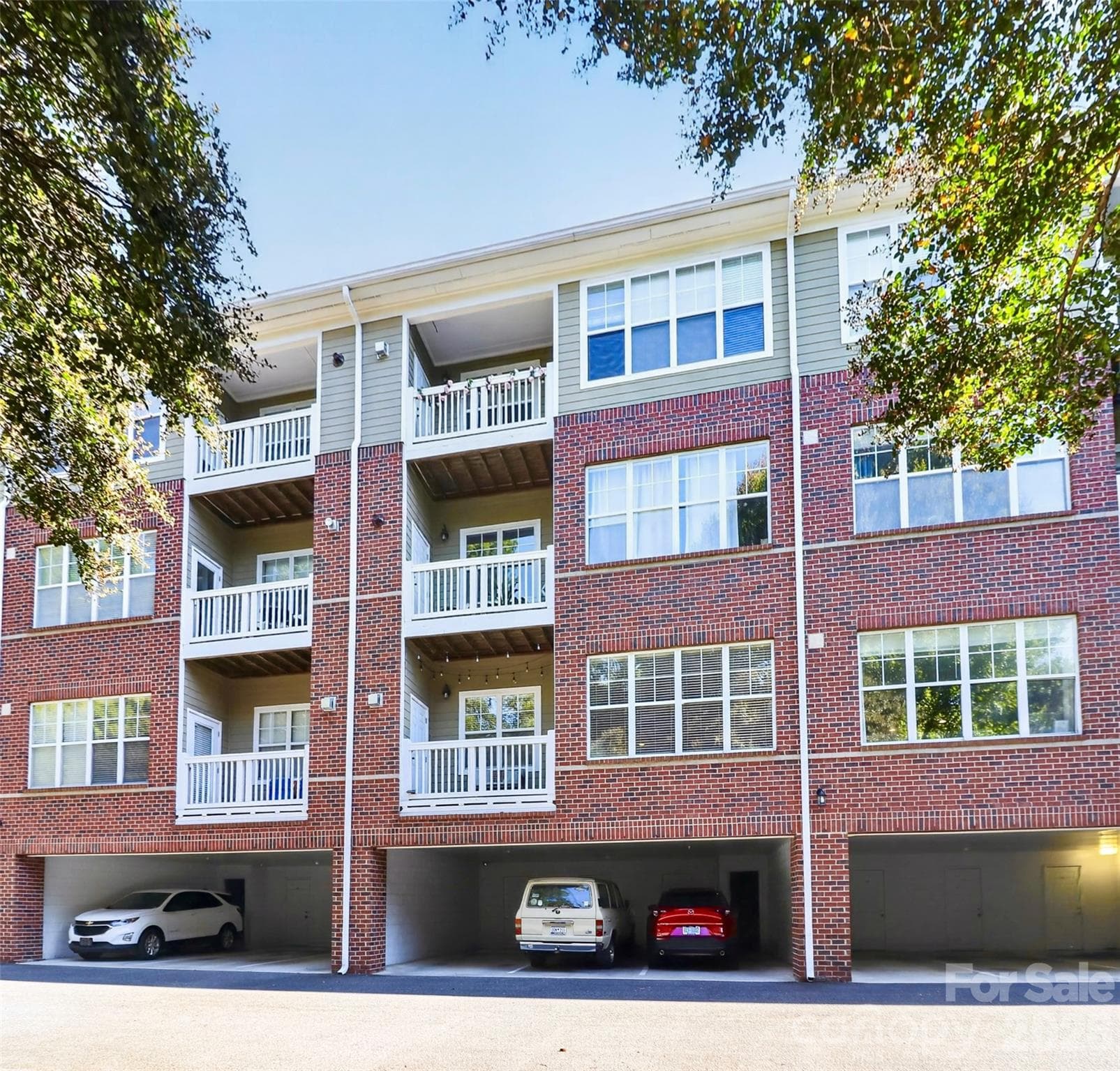 Condominium at 226 S Torrence Street, Charlotte, photo 27 of 29