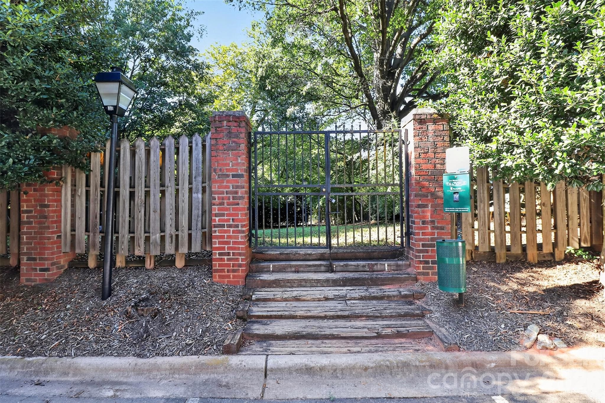 Condominium at 226 S Torrence Street, Charlotte, photo 28 of 29