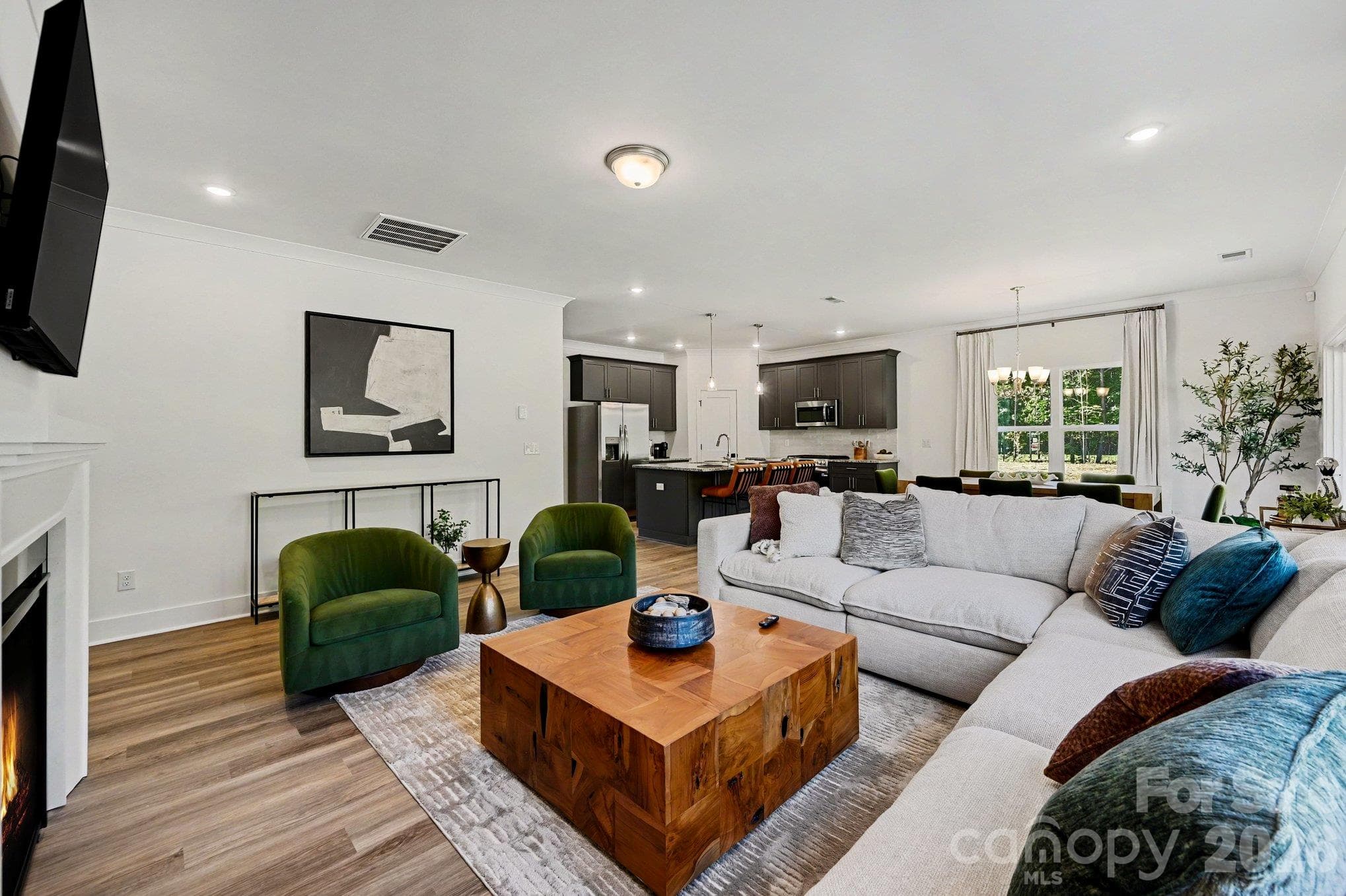 *Photo is of the same floor plan completed. - 2041 Haverhill Lane, York