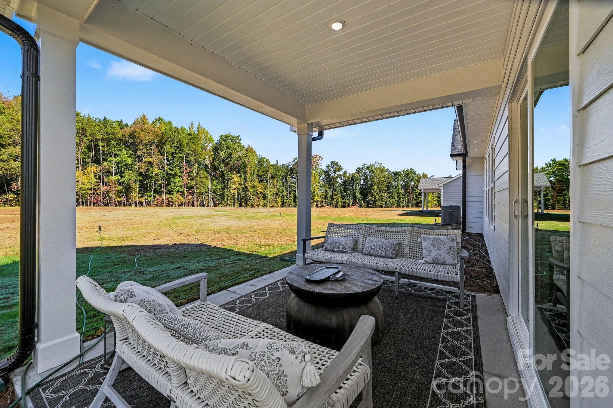 *Photo is of the same floor plan completed. - 2041 Haverhill Lane, York