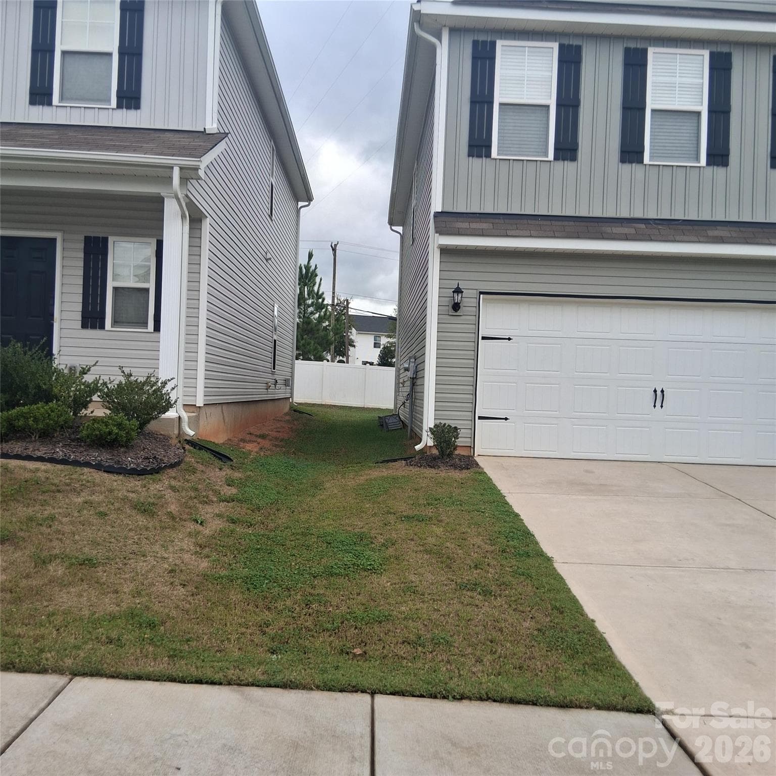 Single Family Residence at 4213 Stoneygreen Lane, Charlotte, photo 5 of 38