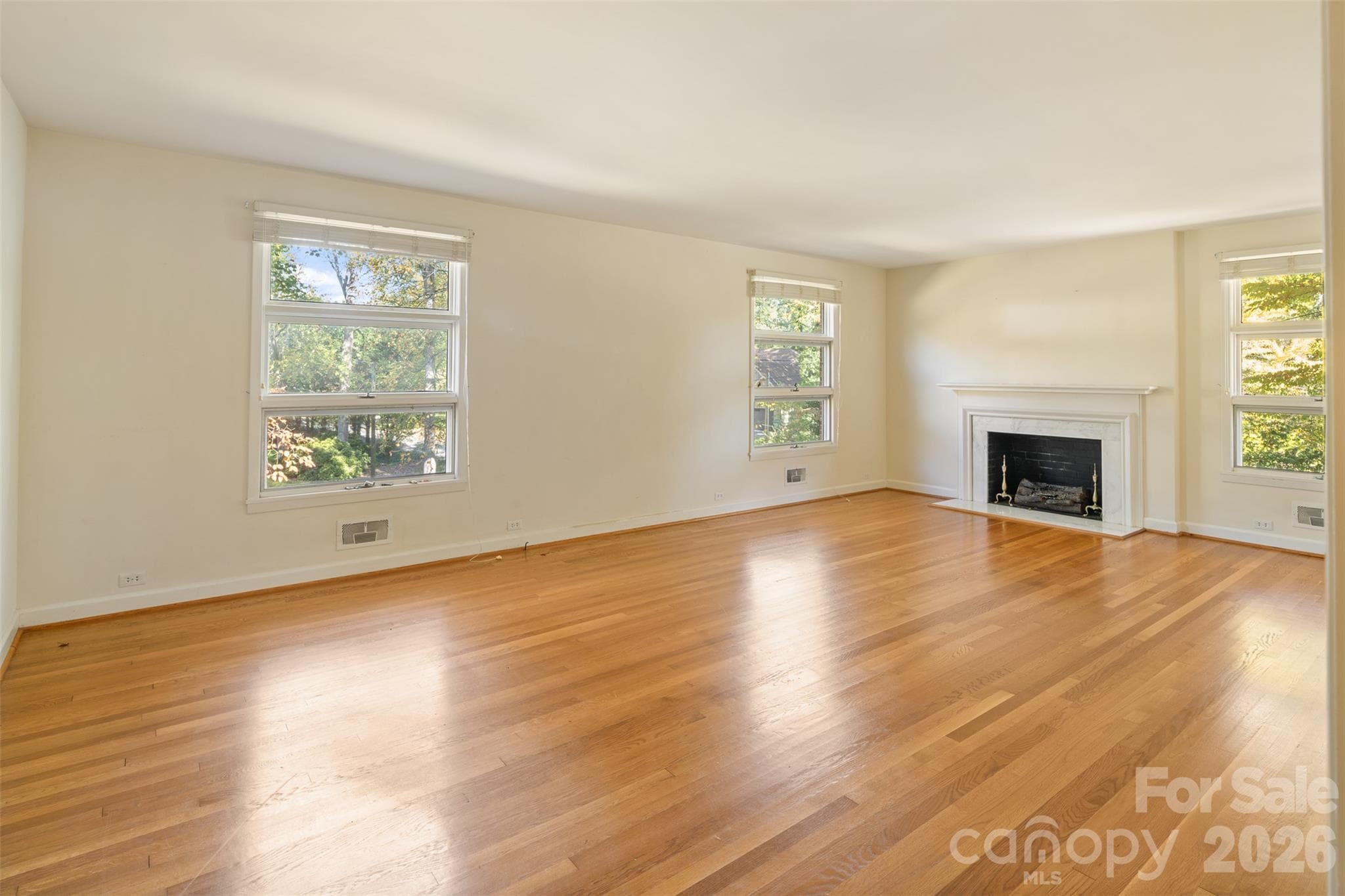 Single Family Residence at 160 17th Avenue NW, Hickory, photo 12 of 48